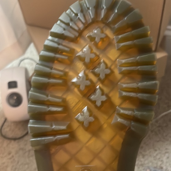 1460 WOMEN'S PATENT LEATHER LACE UP BOOTS - Picture 2 of 4